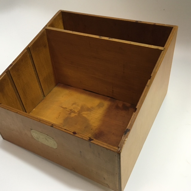 DOCUMENT BOX, Timber